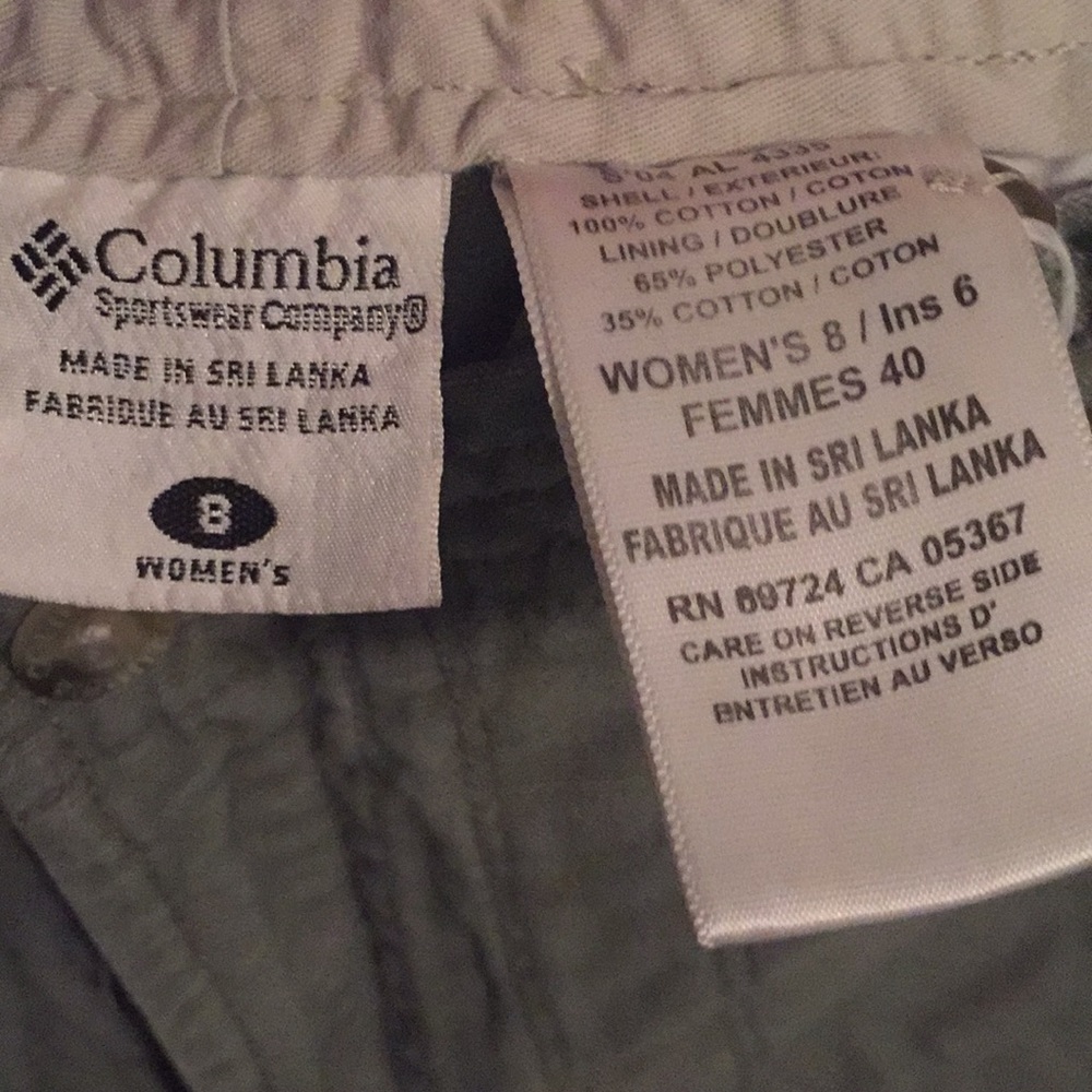 SOLD Hiking shorts - Picture 3 of 4